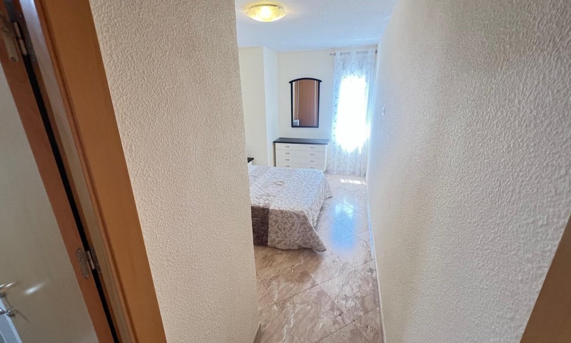 Segunda mano - Apartamento -
Torrevieja - Playa de los Locos