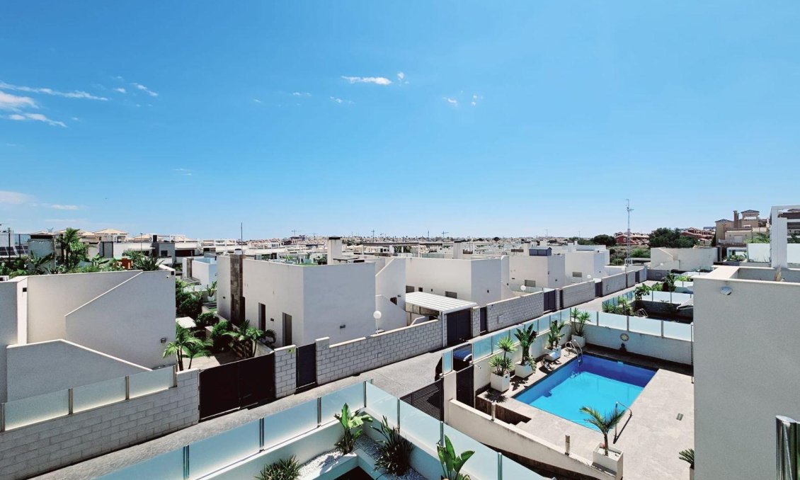 Wiederverkauf - Villa -
Orihuela Costa - Villamartín-las Filipinas
