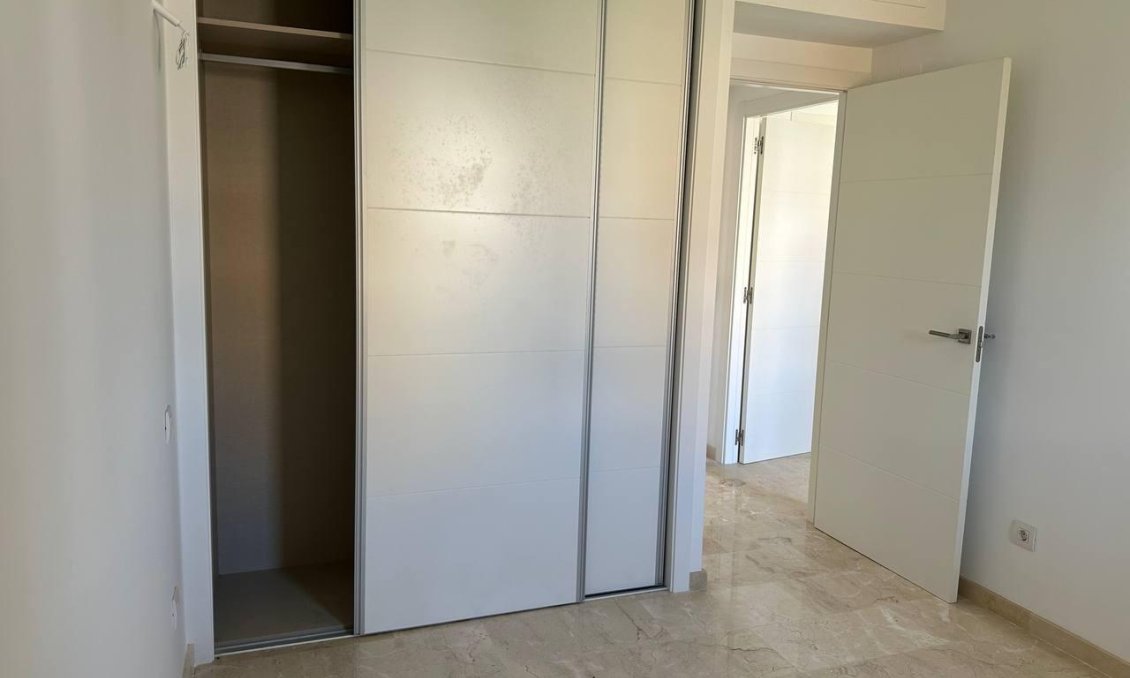 Segunda mano - Apartamento -
Torrevieja - Punta Prima