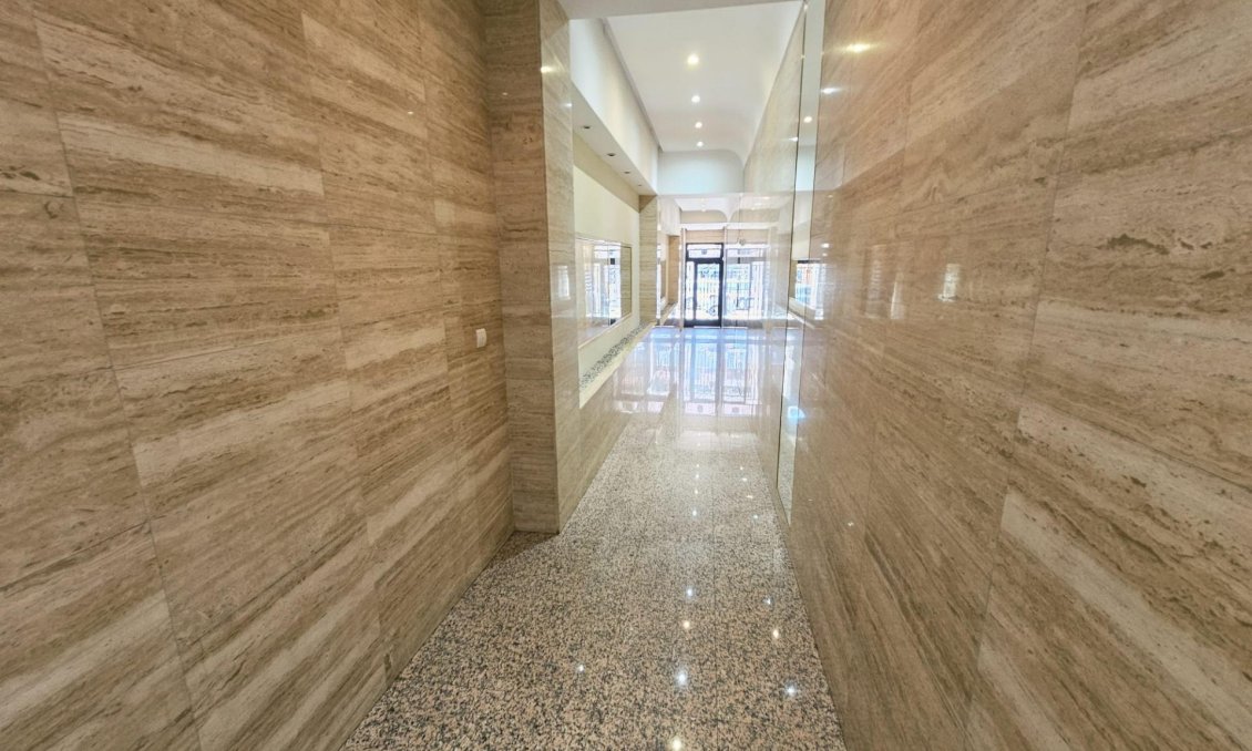 Resale - Apartment -
Torrevieja