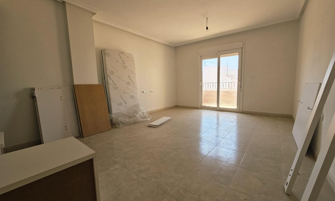 Resale - Apartment -
Torrevieja