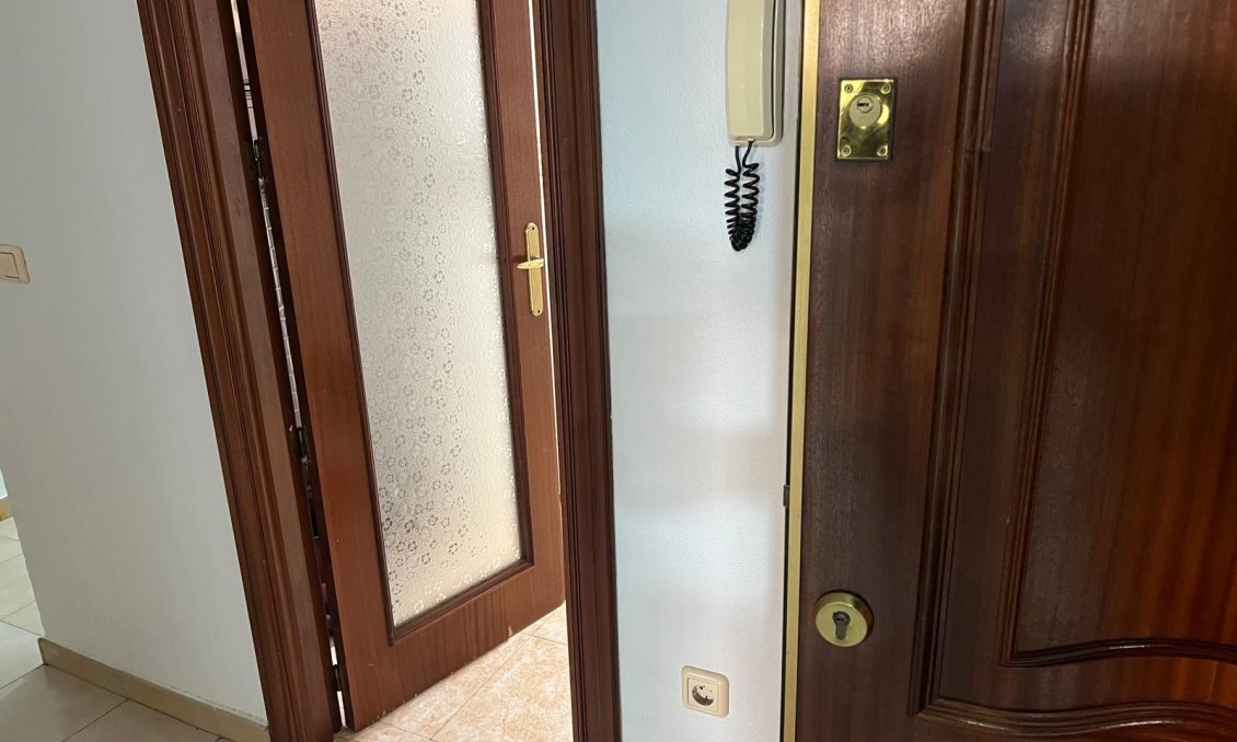 Segunda mano - Apartamento -
Torrevieja - Playa del Cura