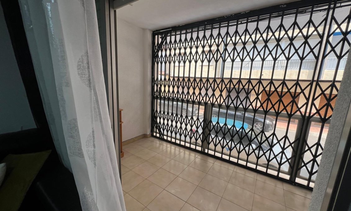 Segunda mano - Apartamento -
Torrevieja - Playa del Cura
