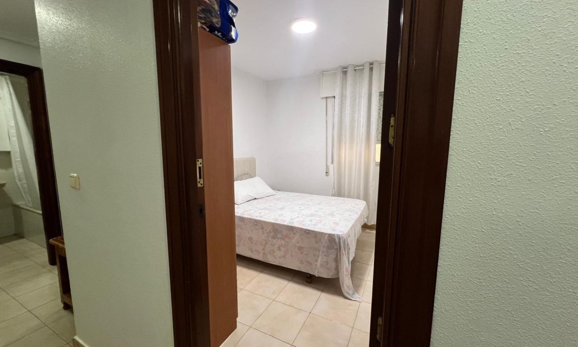 Segunda mano - Apartamento -
Torrevieja - Playa del Cura