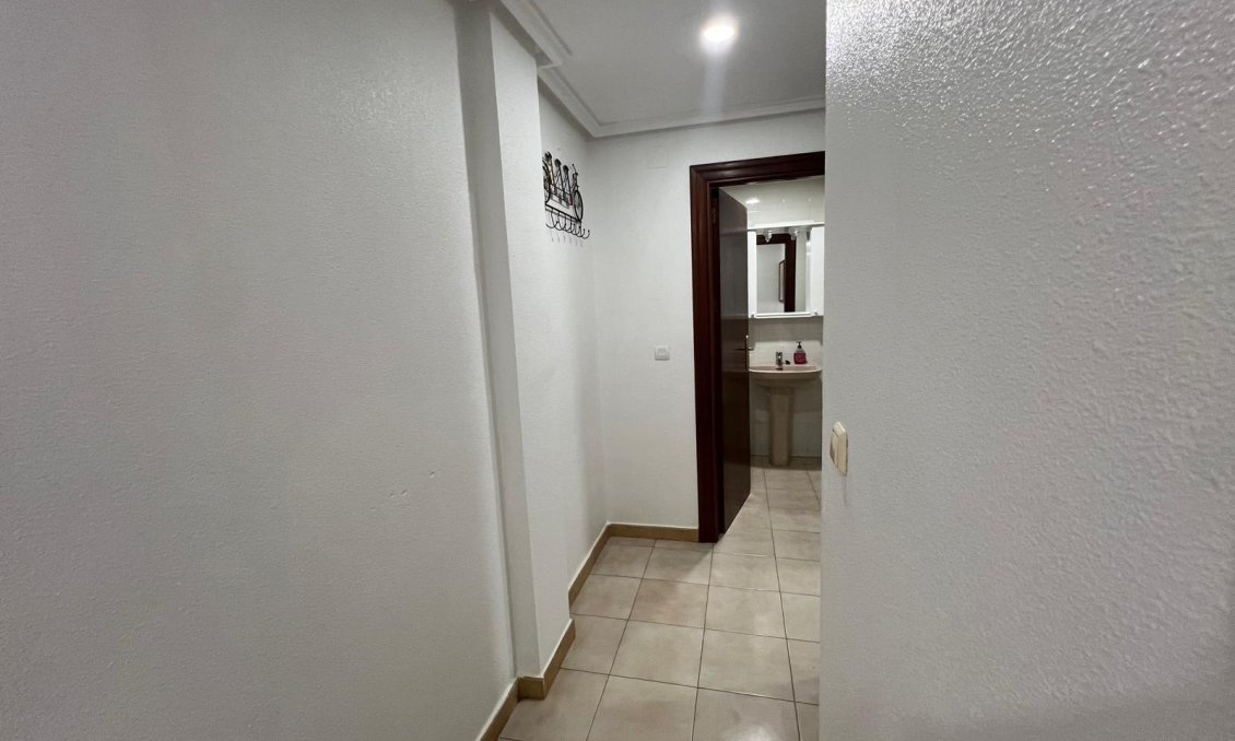 Segunda mano - Apartamento -
Torrevieja - Playa del Cura