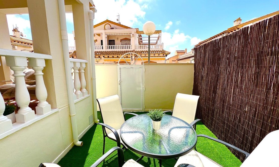 Segunda mano - Town House -
Orihuela - Urbanización Perla Del Mar