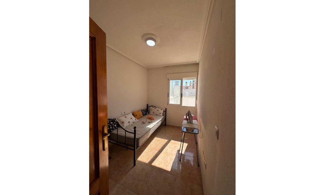 Revente - Attique -
Torrevieja