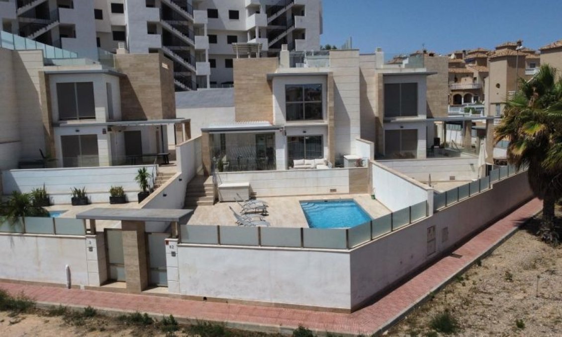 Segunda mano - Villa -
Orihuela Costa - Costa Blanca