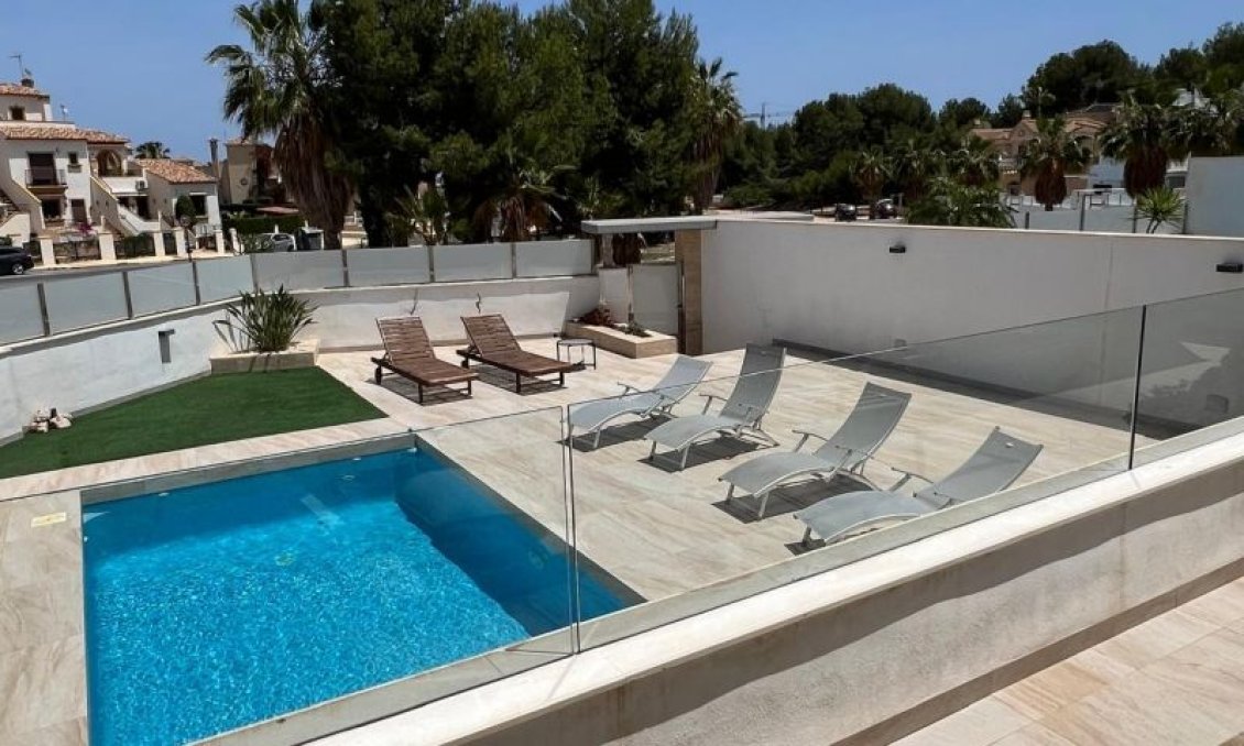 Segunda mano - Villa -
Orihuela Costa - Costa Blanca