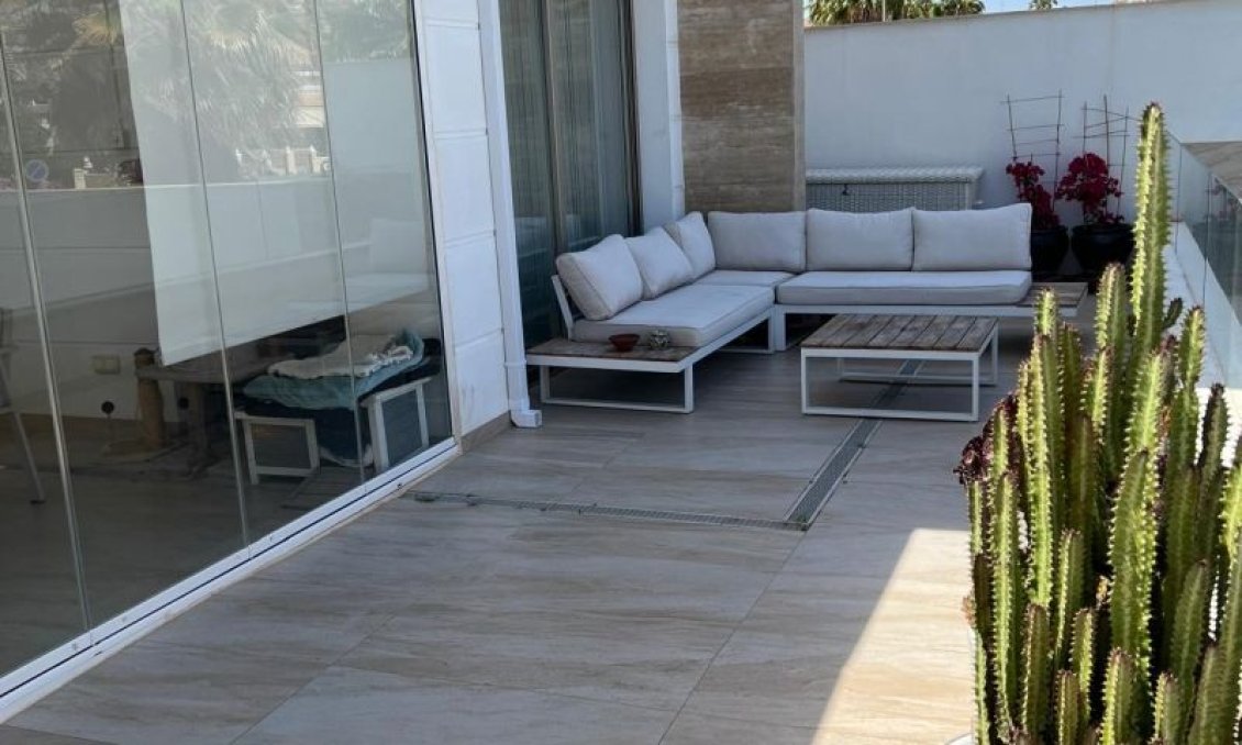 Segunda mano - Villa -
Orihuela Costa - Costa Blanca