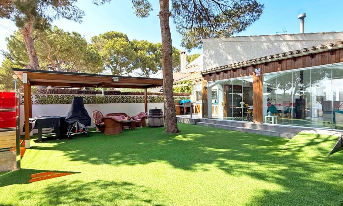 Wiederverkauf - Villa -
Orihuela Costa - Costa Blanca