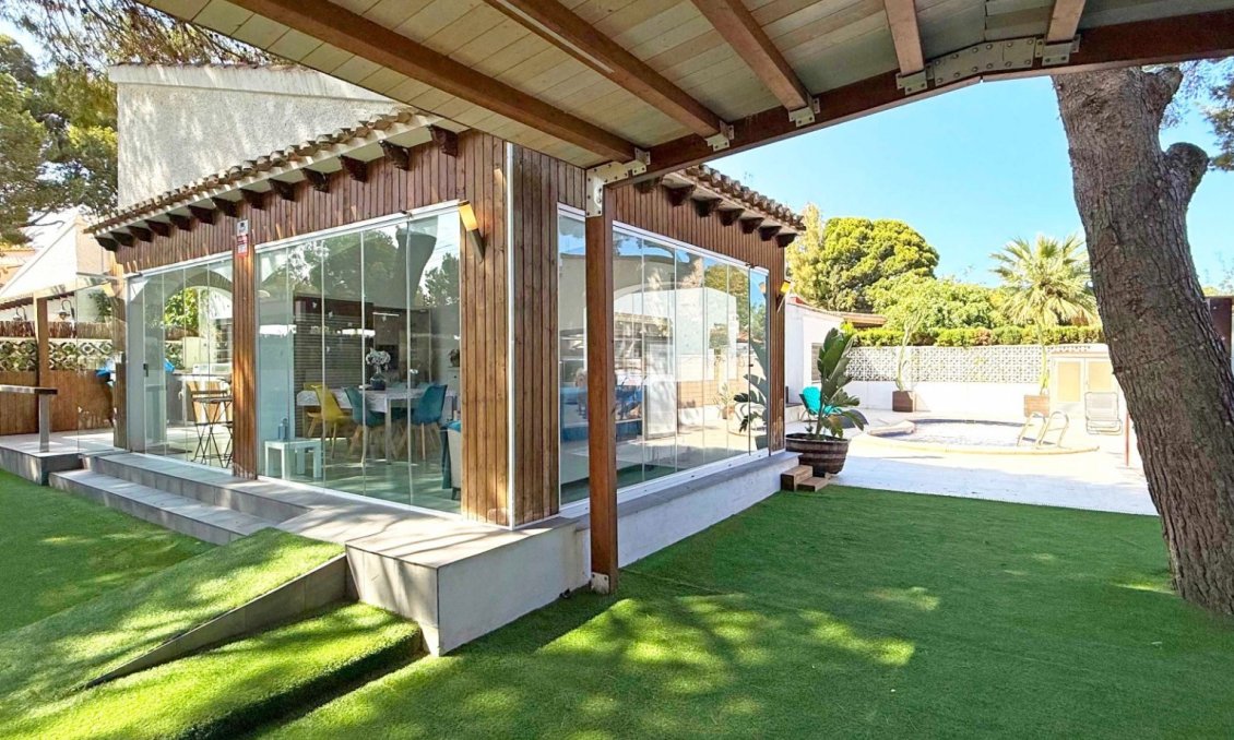 Wiederverkauf - Villa -
Orihuela Costa - Costa Blanca