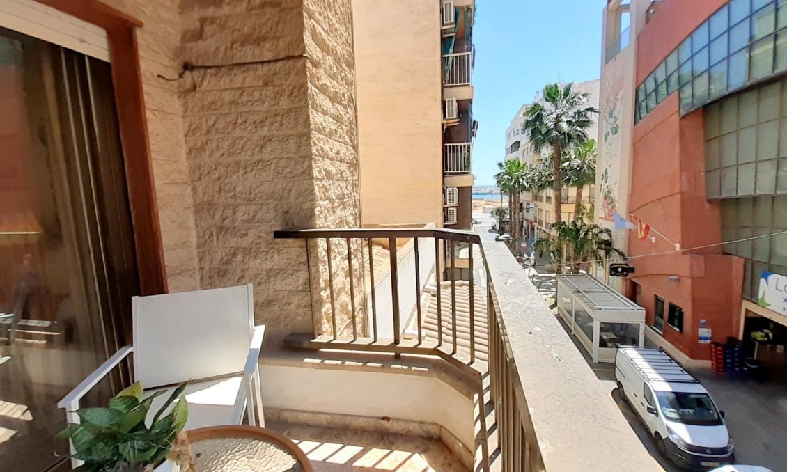 Wiederverkauf - Wohnung -
Torrevieja