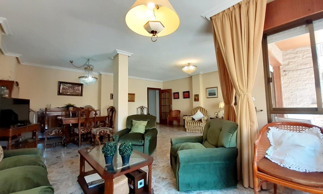 Wiederverkauf - Wohnung -
Torrevieja