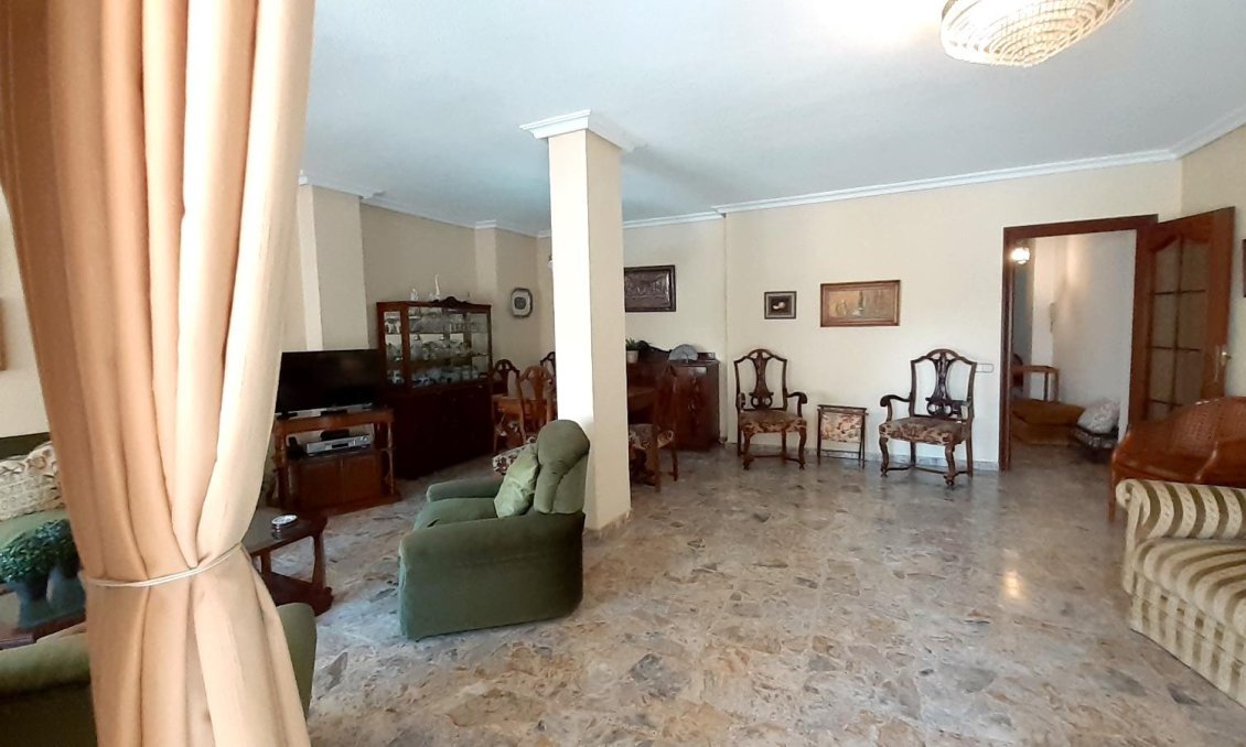 Wiederverkauf - Wohnung -
Torrevieja
