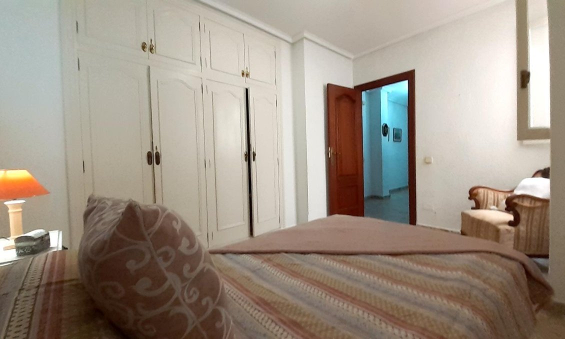 Wiederverkauf - Wohnung -
Torrevieja