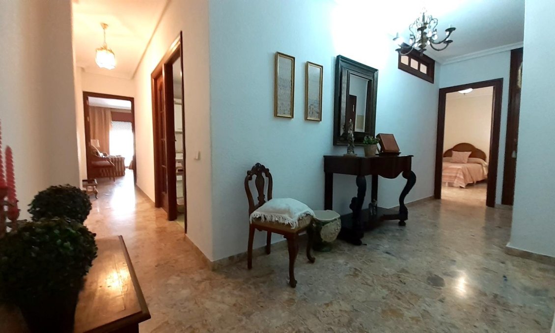 Wiederverkauf - Wohnung -
Torrevieja