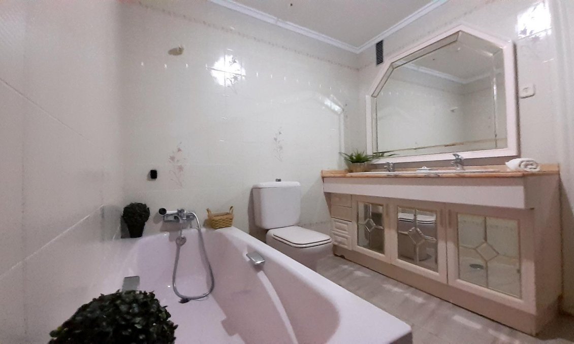 Wiederverkauf - Wohnung -
Torrevieja