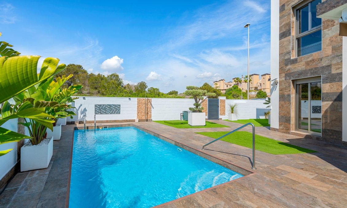 Segunda mano - Villa -
Orihuela Costa - Costa Blanca