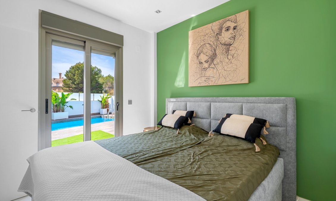 Segunda mano - Villa -
Orihuela Costa - Costa Blanca