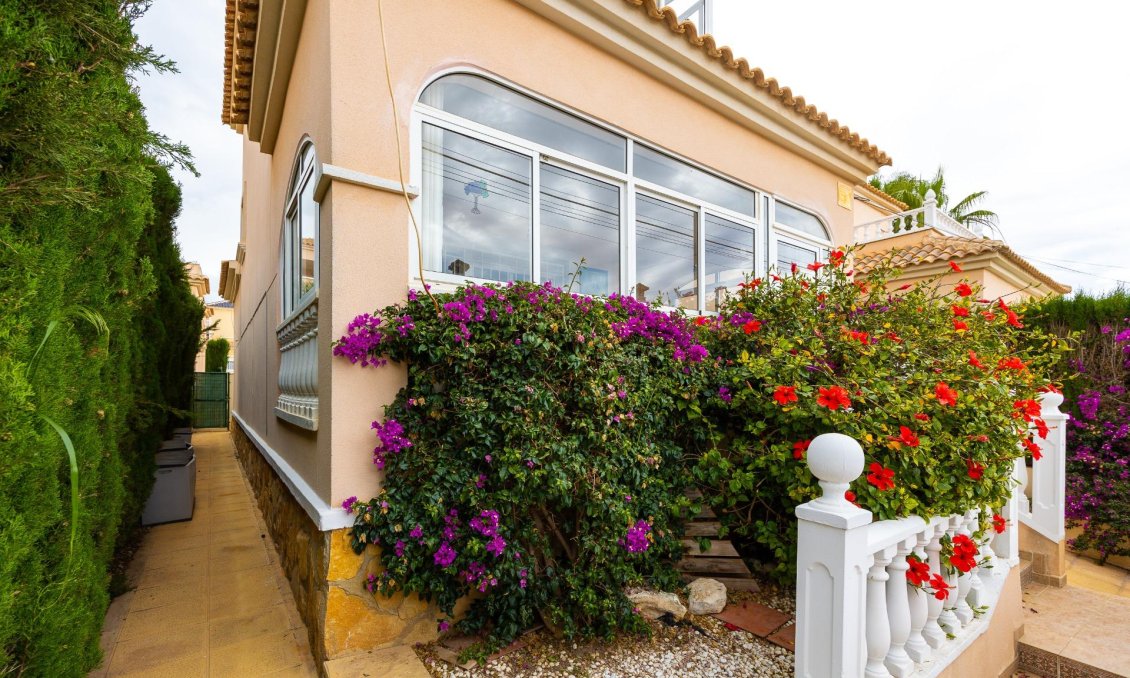 Segunda mano - Villa -
Orihuela Costa - Villamartín-las Filipinas