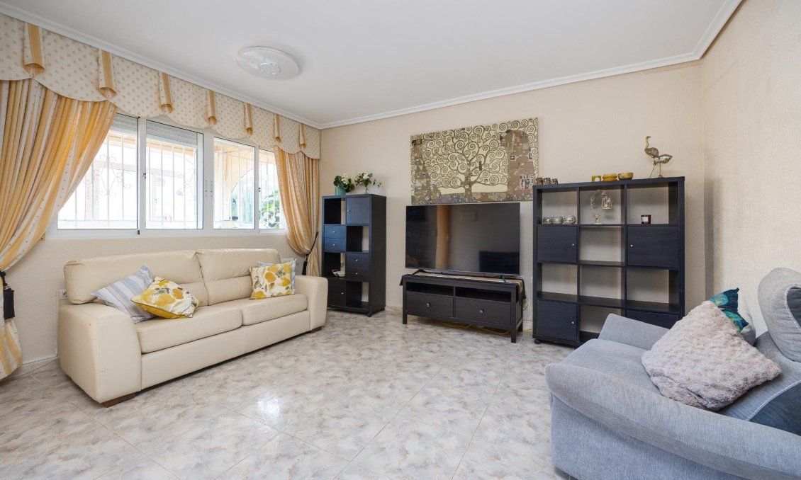 Segunda mano - Villa -
Orihuela Costa - Villamartín-las Filipinas