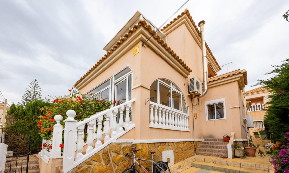 Segunda mano - Villa -
Orihuela Costa - Villamartín-las Filipinas