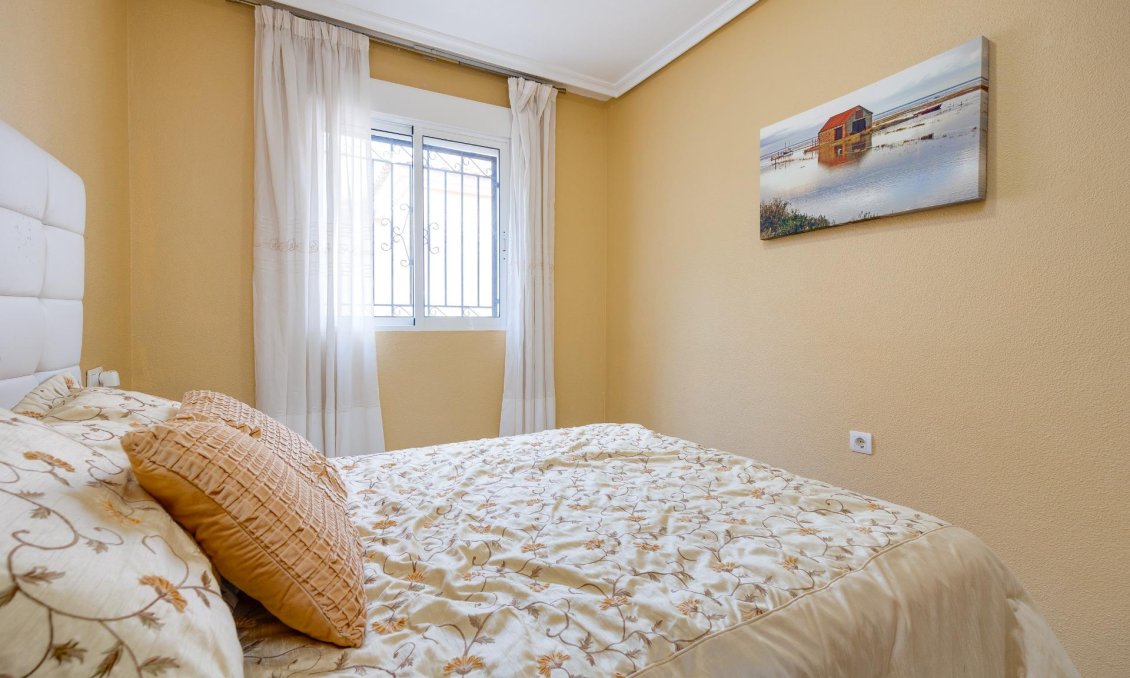 Segunda mano - Villa -
Orihuela Costa - Villamartín-las Filipinas