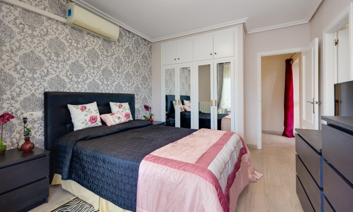 Segunda mano - Villa -
Orihuela Costa - Villamartín-las Filipinas