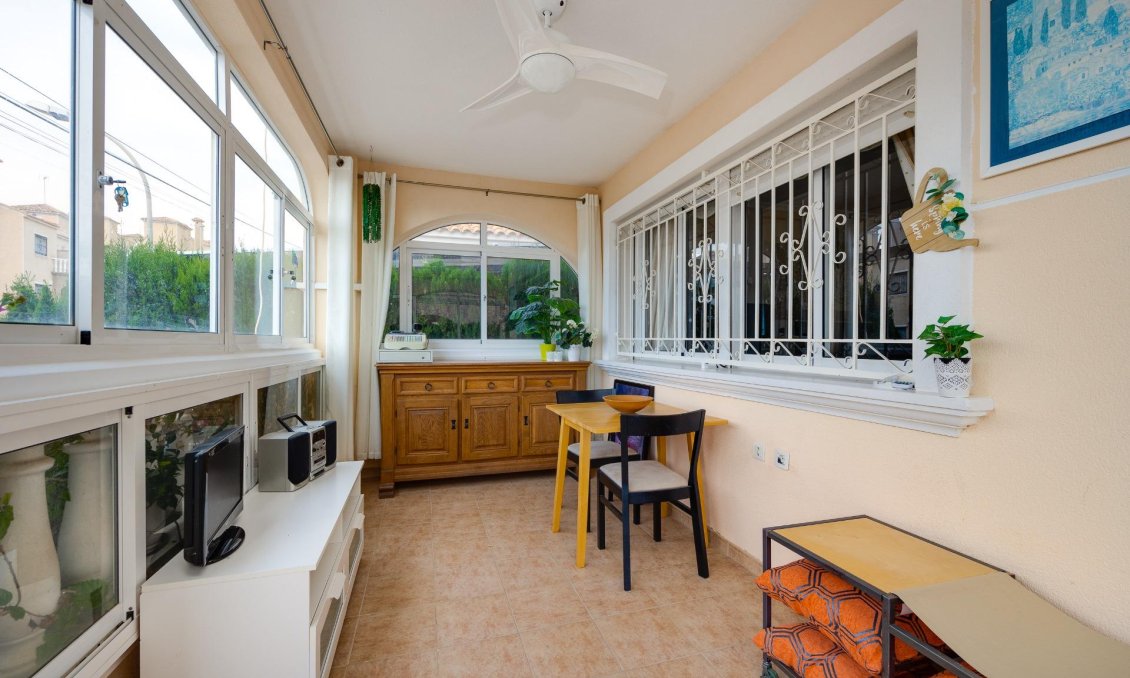 Segunda mano - Villa -
Orihuela Costa - Villamartín-las Filipinas