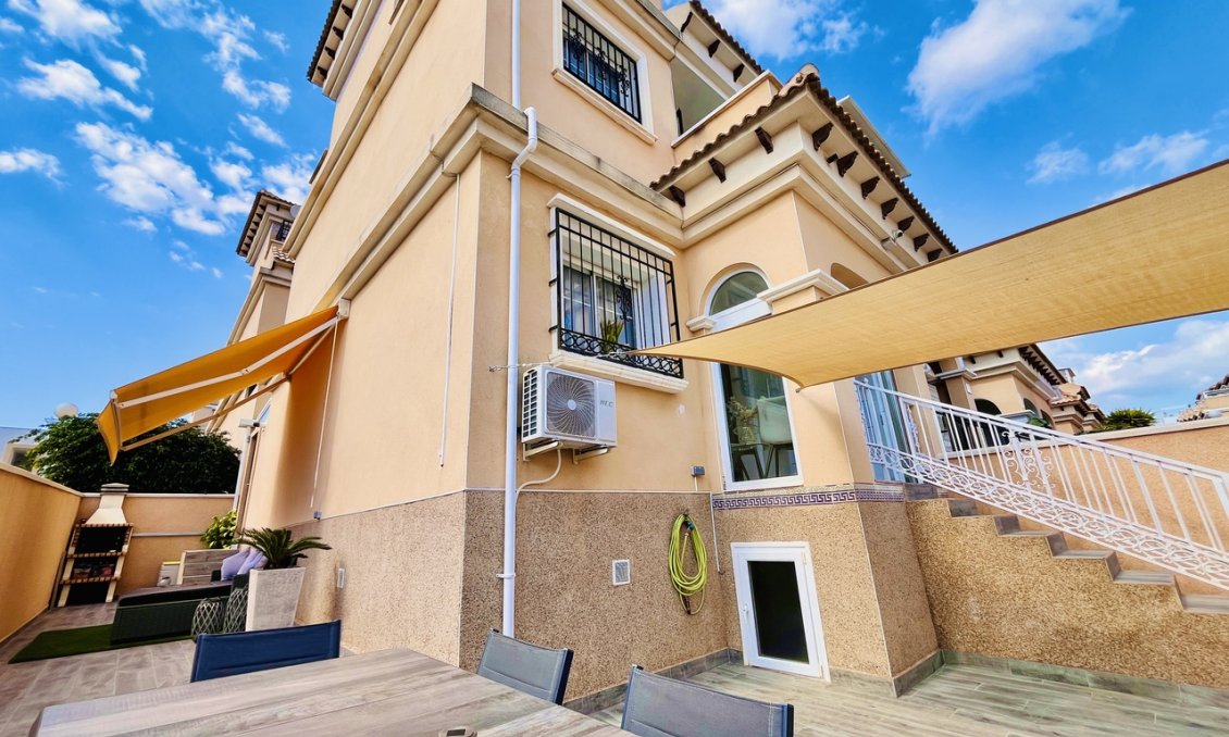 Segunda mano - Town House -
Villamartin - Costa Blanca