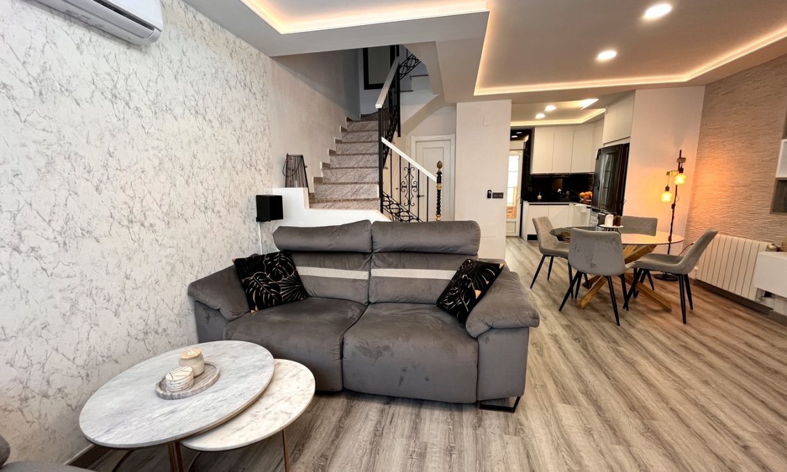 Segunda mano - Town House -
Villamartin - Costa Blanca