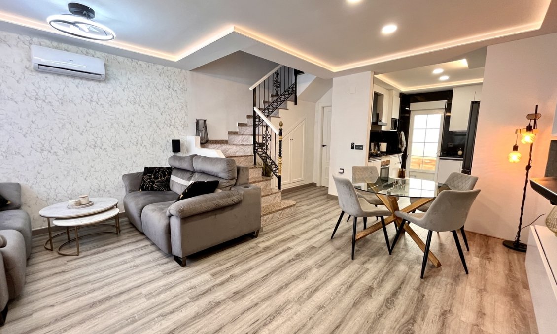 Segunda mano - Town House -
Villamartin - Costa Blanca