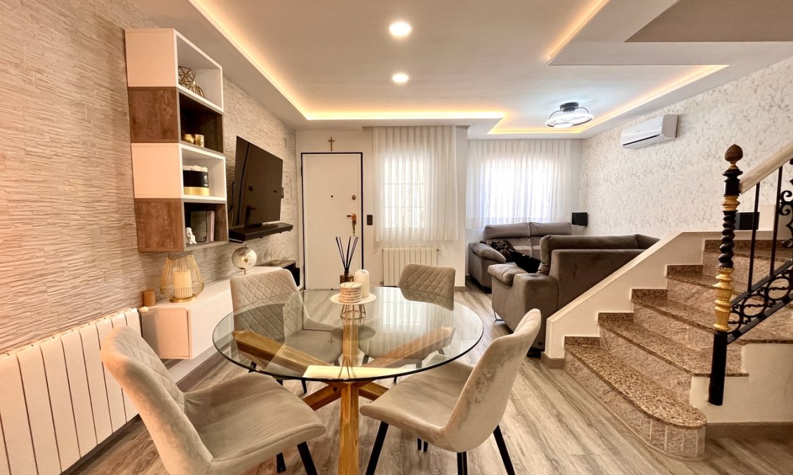 Segunda mano - Town House -
Villamartin - Costa Blanca