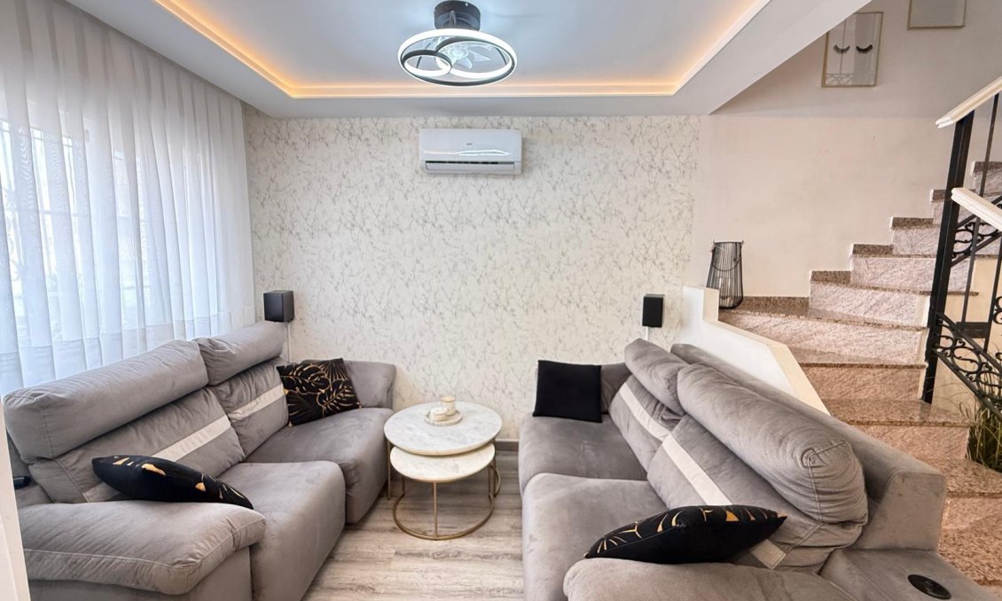 Használt Ingatlanok - Semi Detached -
Orihuela Costa - Villamartín