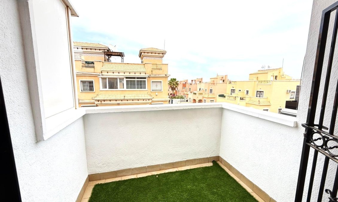 Használt Ingatlanok - Semi Detached -
Orihuela Costa - Villamartín