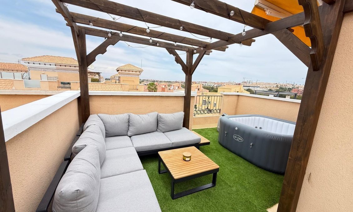 Használt Ingatlanok - Semi Detached -
Orihuela Costa - Villamartín