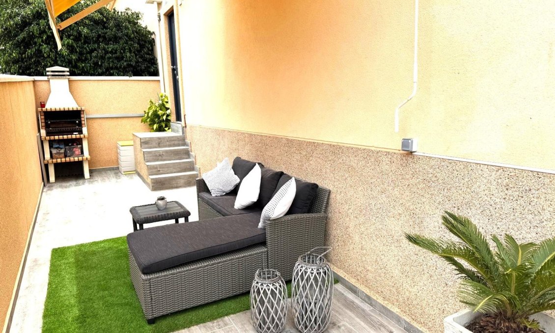 Használt Ingatlanok - Semi Detached -
Orihuela Costa - Villamartín