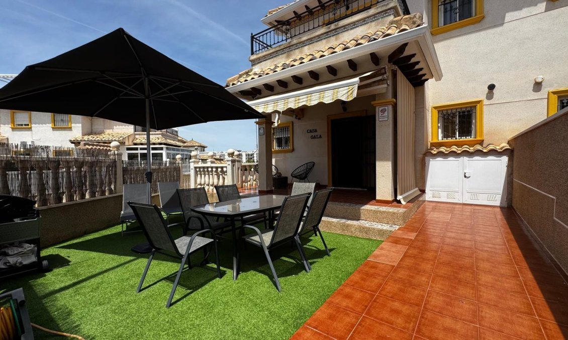 Segunda mano - Town House -
Orihuela Costa - Costa Blanca