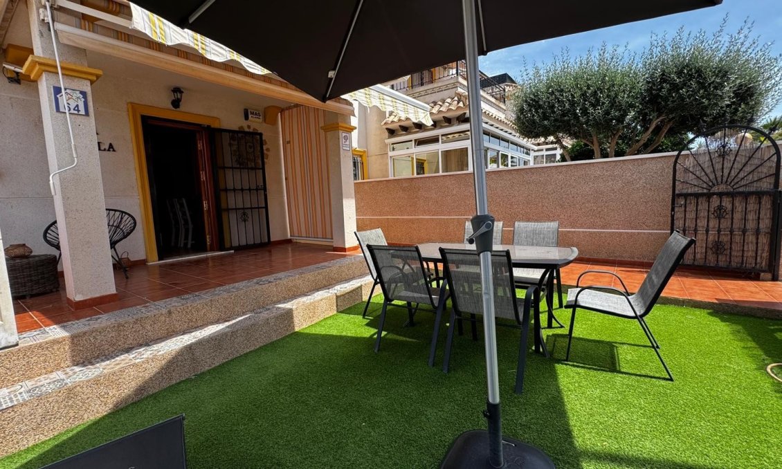 Segunda mano - Town House -
Orihuela Costa - Costa Blanca