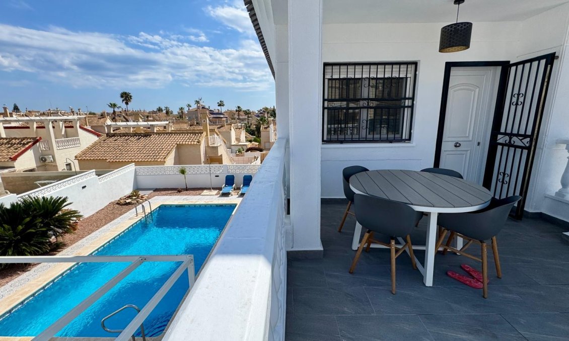 Segunda mano - Villa -
Torrevieja - Costa Blanca