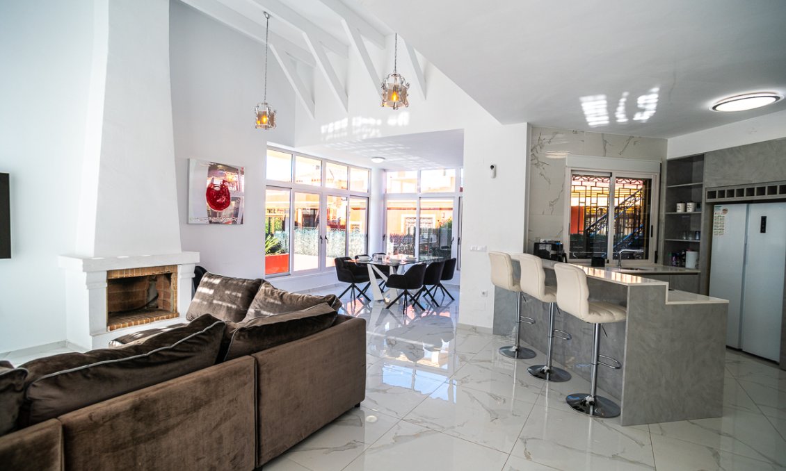 Segunda mano - Villa -
Algorfa - Inland