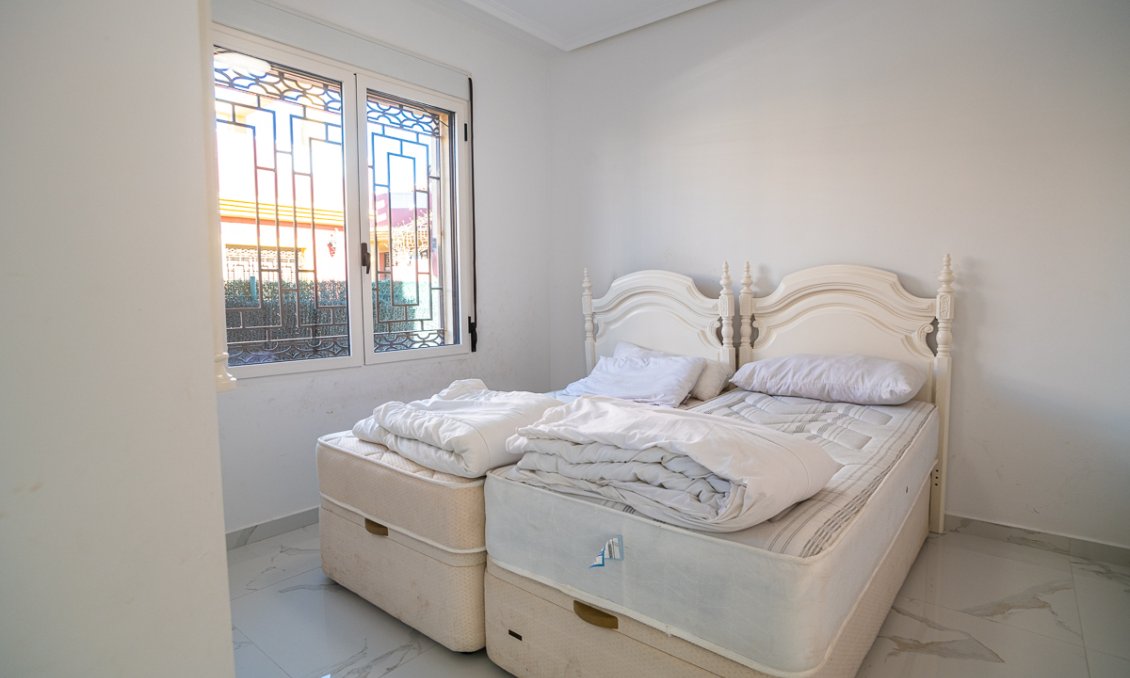 Segunda mano - Villa -
Algorfa - Inland