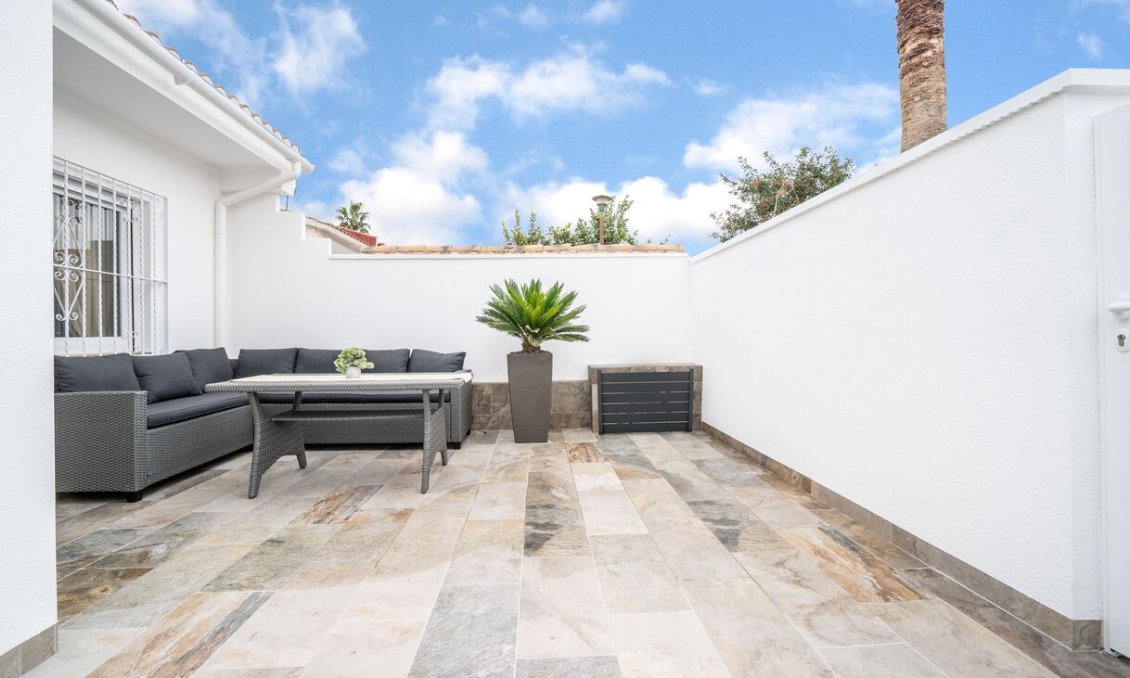 Segunda mano - Bungalow -
Torrevieja - Torretas