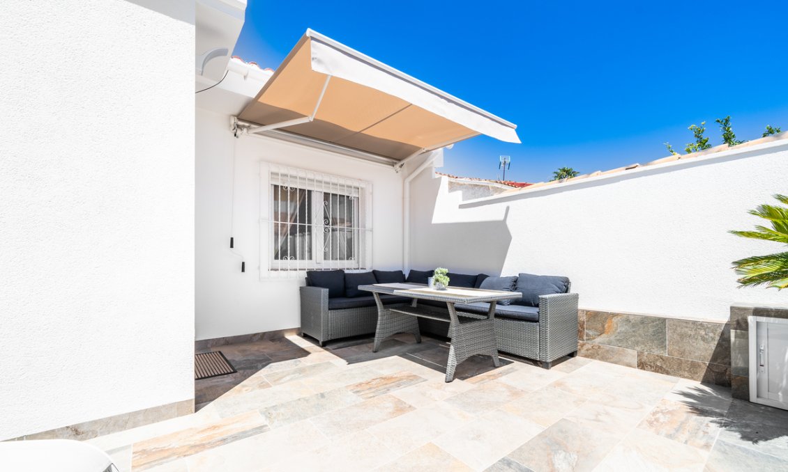 Segunda mano - Bungalow -
Torrevieja - Torretas