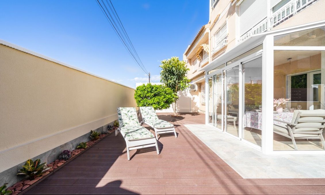 Wiederverkauf - Duplex -
Torrevieja - Costa Blanca