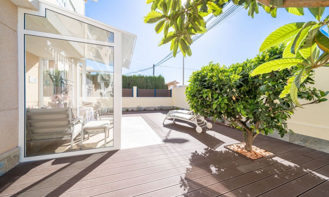 Wiederverkauf - Duplex -
Torrevieja - Costa Blanca