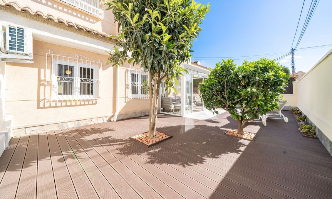 Wiederverkauf - Duplex -
Torrevieja - Costa Blanca