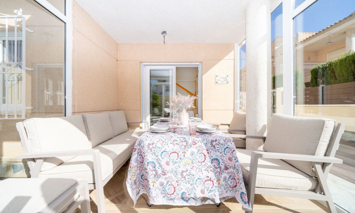 Wiederverkauf - Duplex -
Torrevieja - Costa Blanca