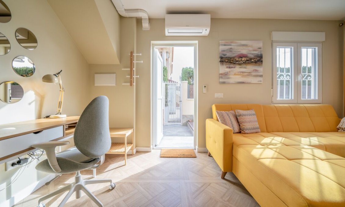 Wiederverkauf - Duplex -
Torrevieja - Costa Blanca